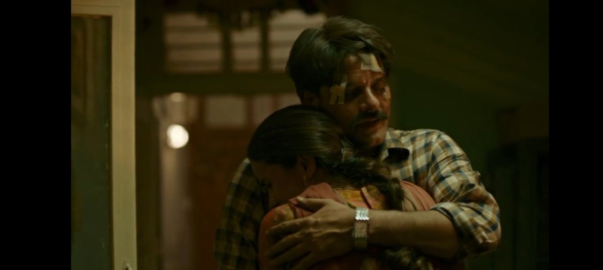 Vintage3556's tweet photo. The acting of actors/actresses were perfect. Jaideep Ahlawat is a gem of India. The charechter arcs just feels so complete and mystery was very thrilling . Overall it is the best series of India as far as I watched till now. https://t.co/yqGkW5RSb7