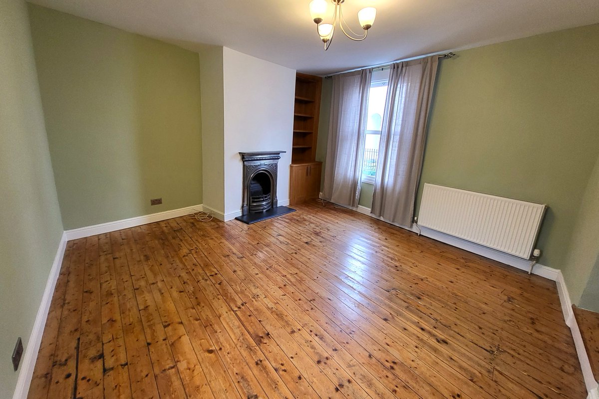 SamRayProperty's tweet photo. Prime Town Centre for Sizeable c. 1100 sq. ft Double Fronted Period Property – Only Seconds away from Cheltenham Town Hall, Imperial Gardens etc… https://t.co/V1YlZxAPVp https://t.co/FCzufhhAR7