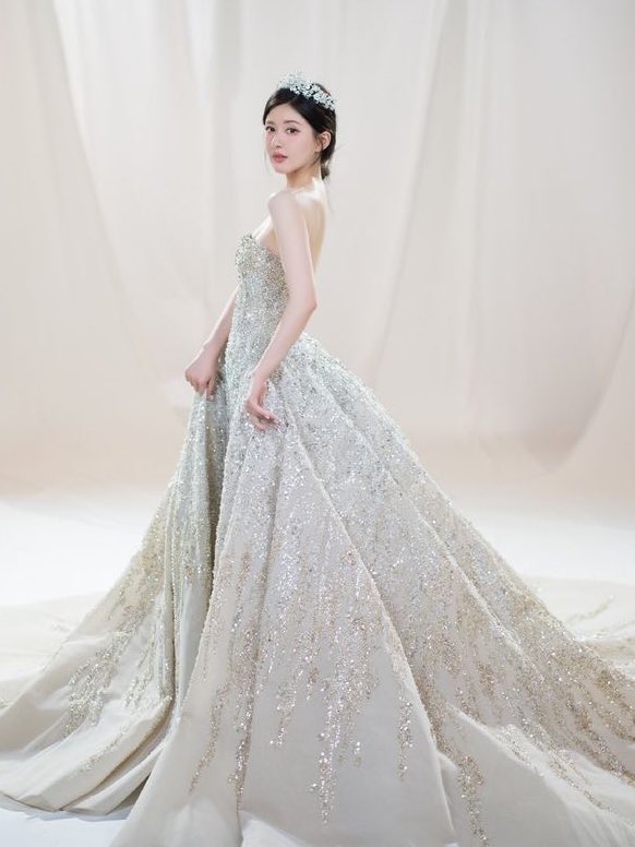 xiaoiurosy's tweet image. xiaoiurosy my fave 😍❤️ 

#Cheng Xiao #IU #ZhaoLusi