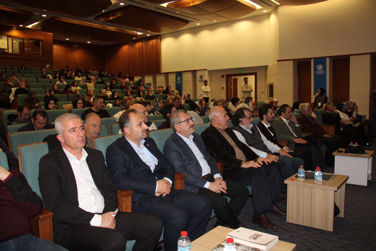 deuilahiyat's tweet photo. Dekanımız, AGD Muğla Şubesi tarafından düzenlenen Mekke’nin Fethi ve Kudüs Gecesi programında konuşma yaptı. https://t.co/n2Oe10xe9G