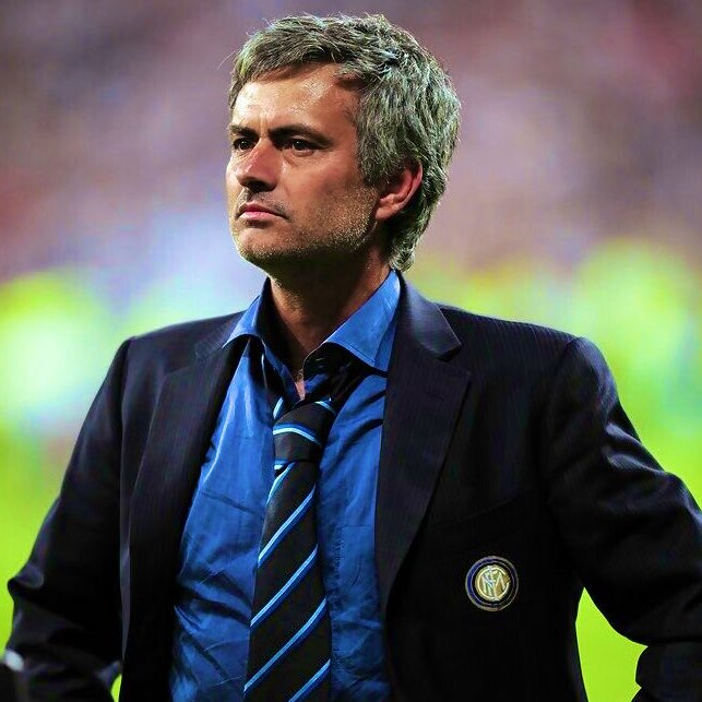 tsofutoficial's tweet photo. ⚠️ THE SPECIAL ONE: Entre os anos de 2002 e 2011, José Mourinho não perdeu NENHUM jogo de liga como mandante.
  
🏟️ 150 Jogos
✅ 125 Vitórias 
🤝 25 Empates
❌ 00 Derrotas
⚽️ 342 Gols marcados
⛔️ 87 Gols sofridos https://t.co/JEoAGphqzN