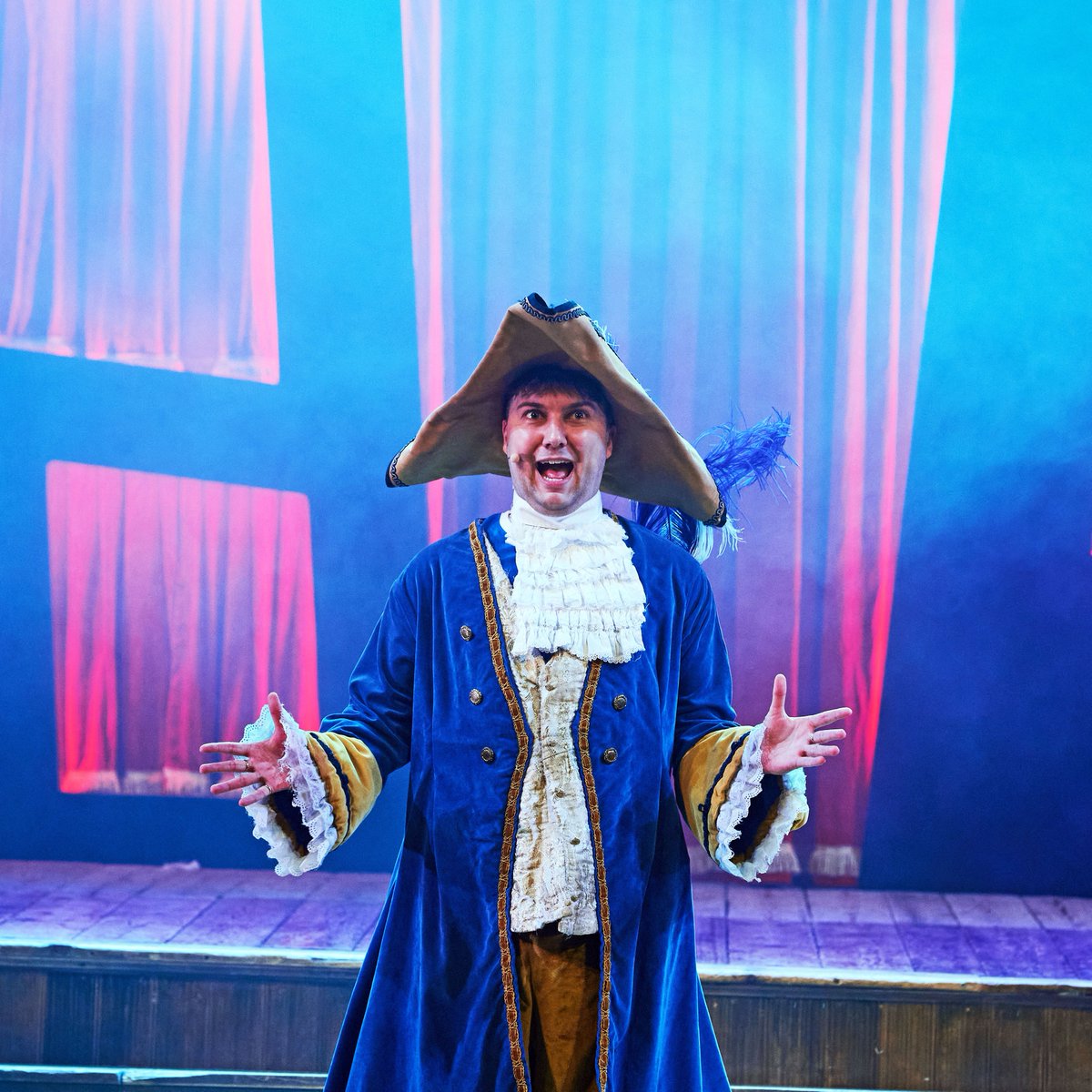 Only four more chances to see Potted
Panto at Wilton's Music Hall!

What a run we have had but it is not over yet! Limited
tickets are available for tonight, tomorrow and
Saturday. Get yours now through the link in our bio!
See you there!

📷 Geraint Lewis