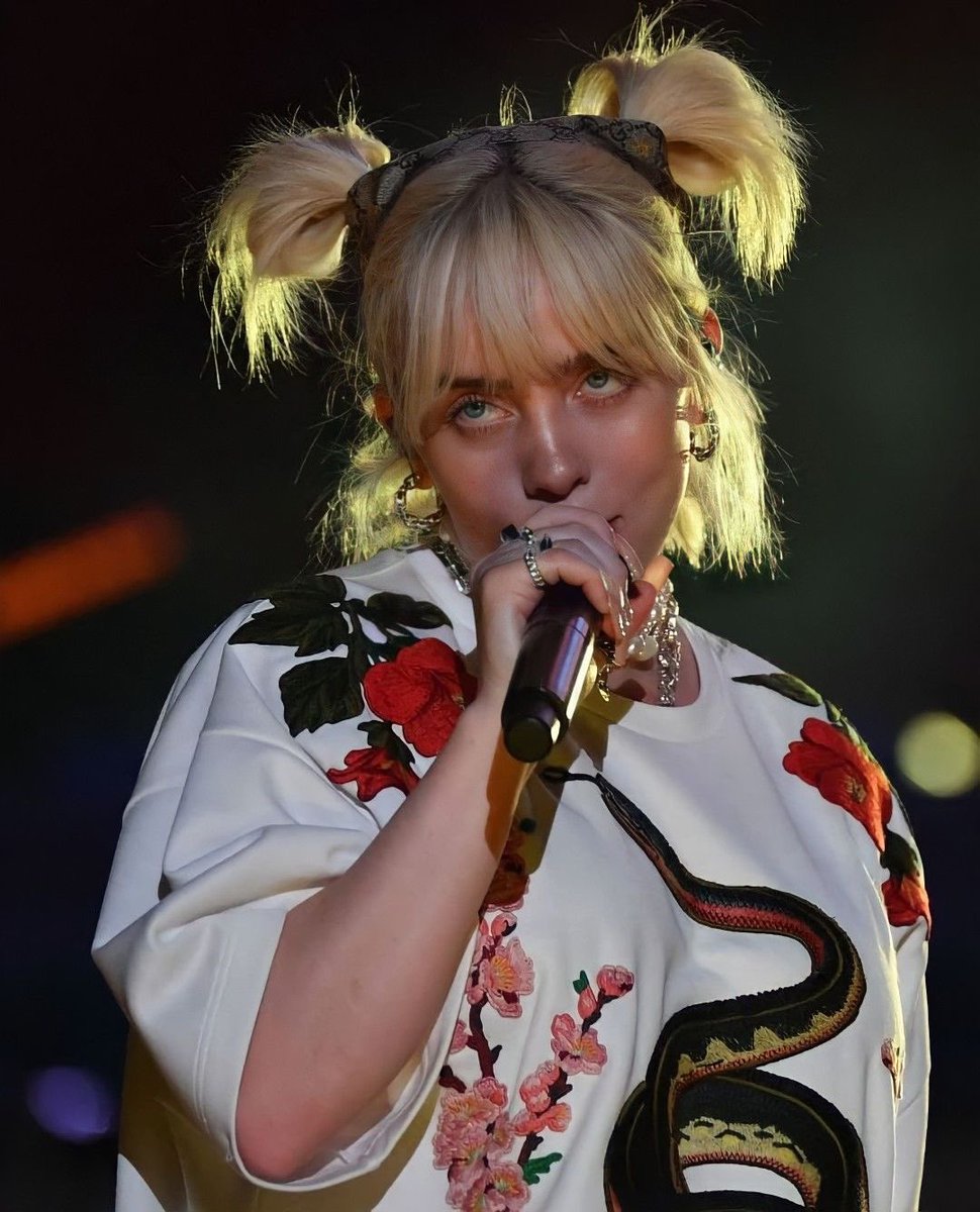 theprfctpony's tweet photo. Billie Eilish’s most iconic song covers
✩₊˚.⋆

— a thread 🧵 https://t.co/q1Ck4KqrjN