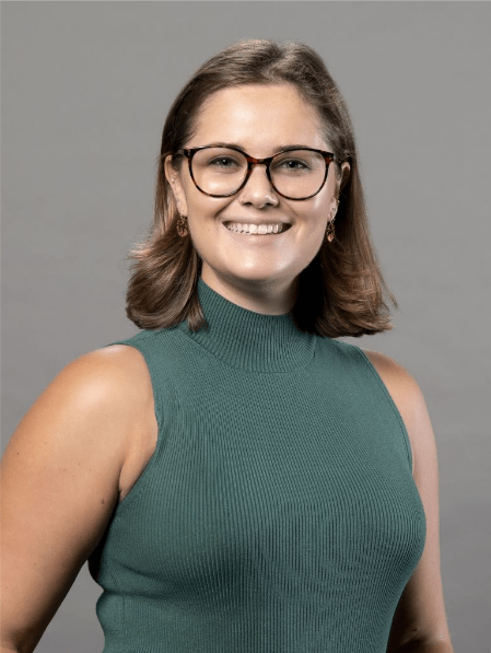 Murdaugh_lab's tweet photo. Wishing everyone a Happy New Year! Before we jump into 2025 we want to spend time highlighting some of the amazing work our team has done in 2024. 

We'd like to start off by highlighting our newest student: Sarah Sant! Check out her profile here: https://t.co/mEXeTj06CF https://t.co/5uZhJPsnyl