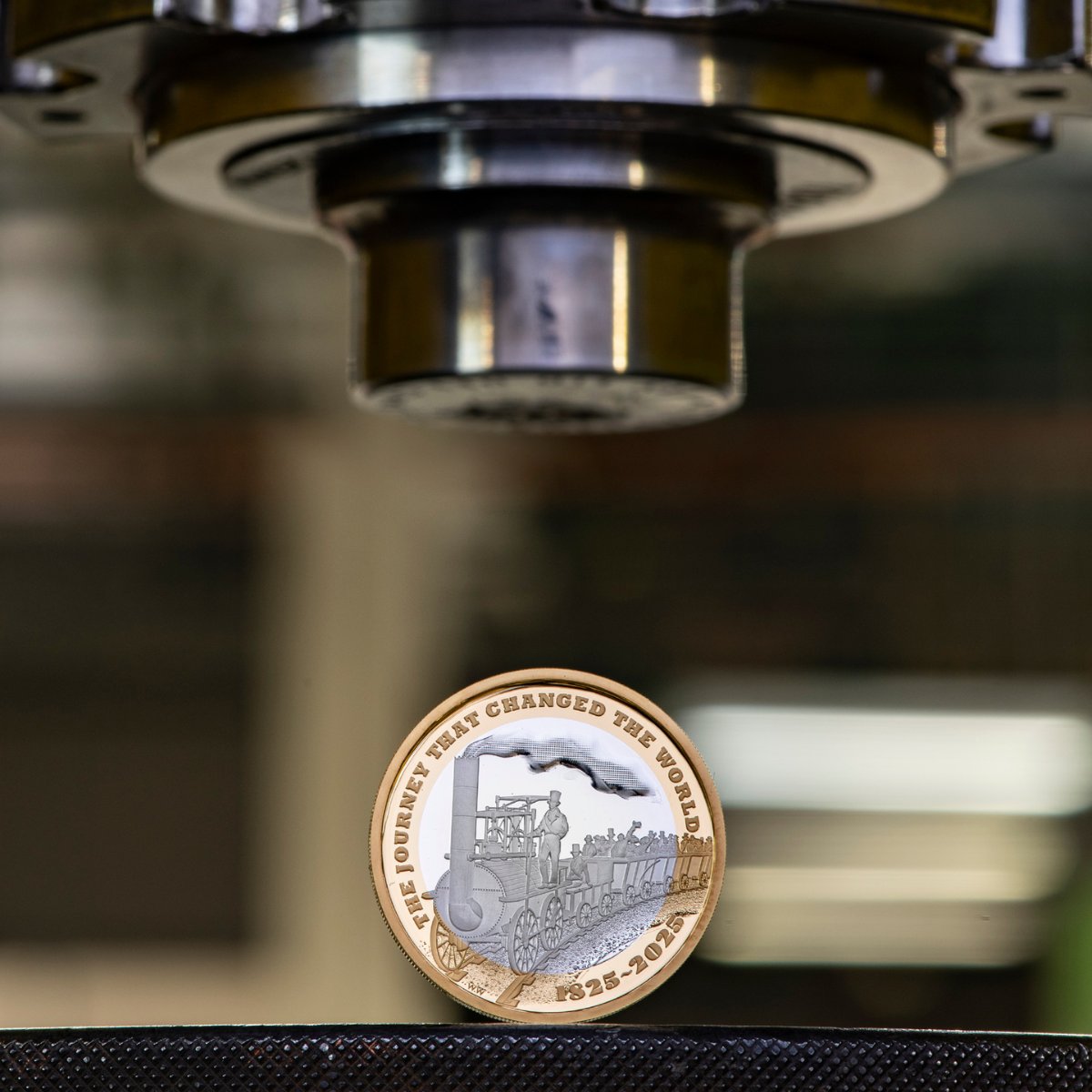 On 27 September 1825, George Stephenson’s steam-powered Locomotion No. 1 transported hundreds of passengers between Shildon, Darlington and Stockton. Today we commemorate it's journey through a UK £2 coin in partnership with The Royal Mint. #Railway200

railway200.co.uk/railways-200th…
