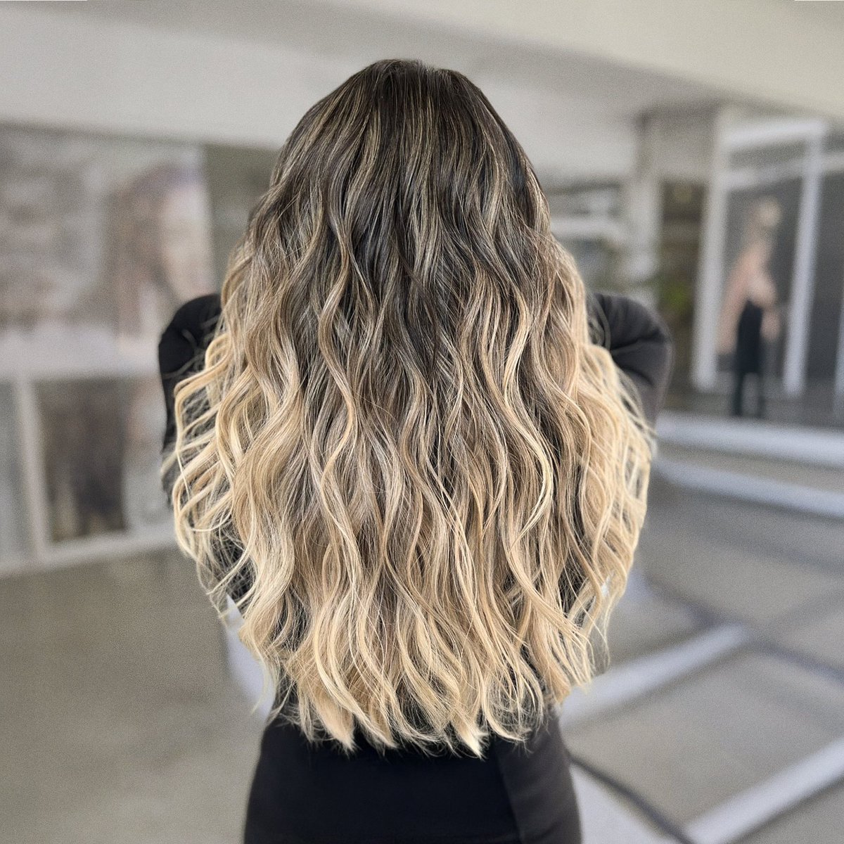 SGImageStudio's tweet image. Isn’t the new year the perfect time for a fresh blonde look? Hair by Jesús Manuel Anguiano #TalentoSilviaGalvan #SilviaGalvanImageStudio