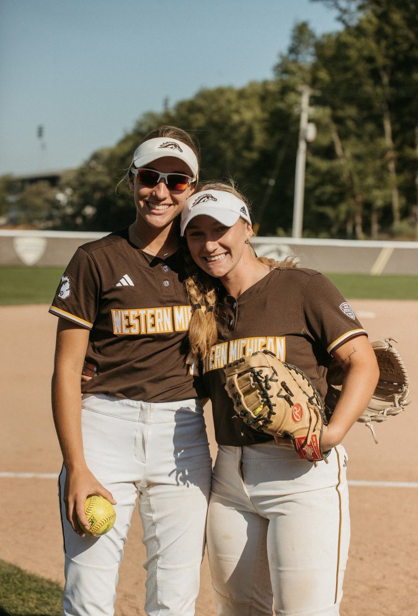 All smiles for another year of Bronco Softball! #FUNistheRoof #BroncosReign