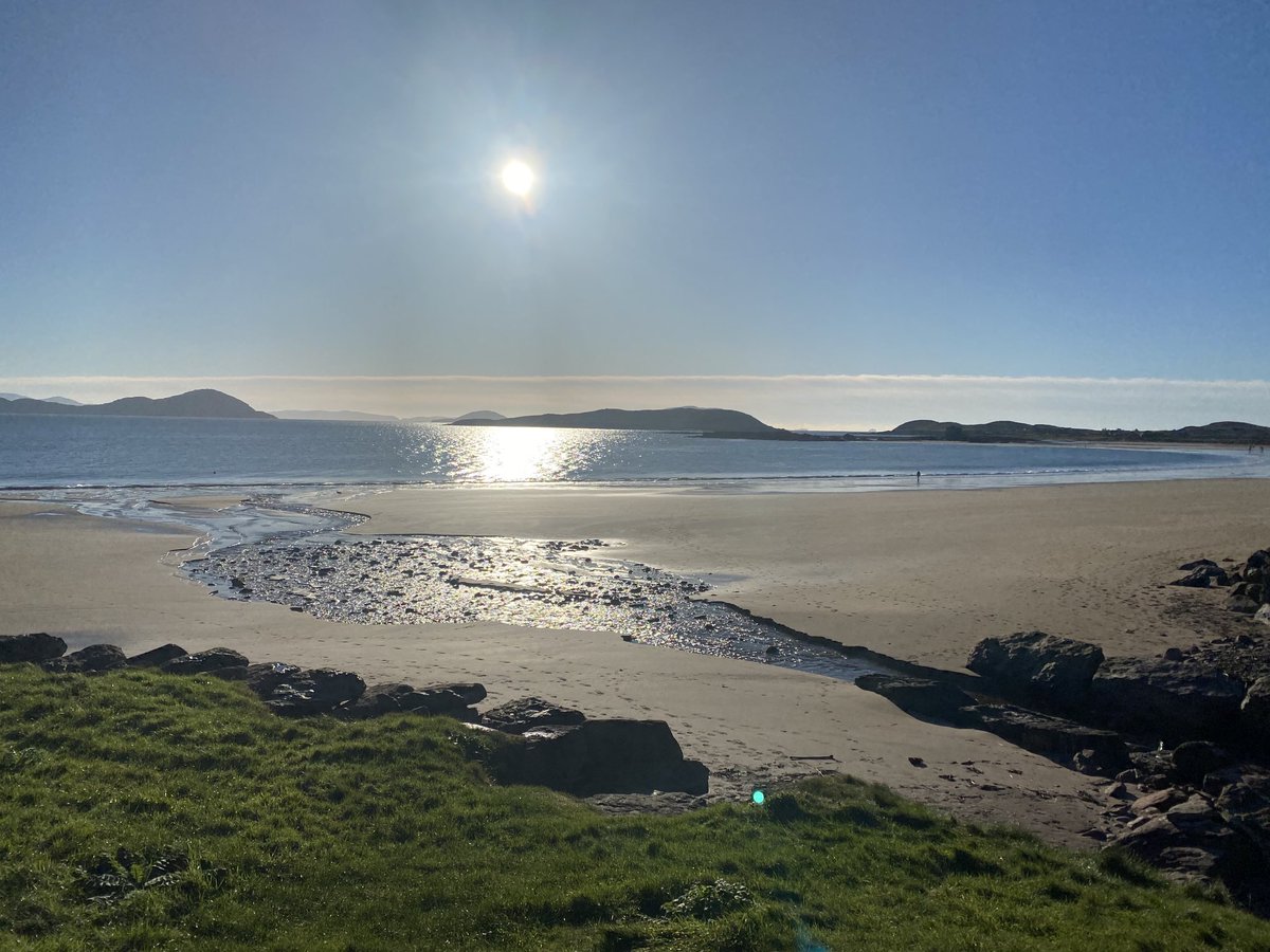 johbees's tweet image. A stunning day @Ballinskellig ! The @SkelligKerry never fails to inspire! First sight of snow on the mountains this morning @wildatlanticway