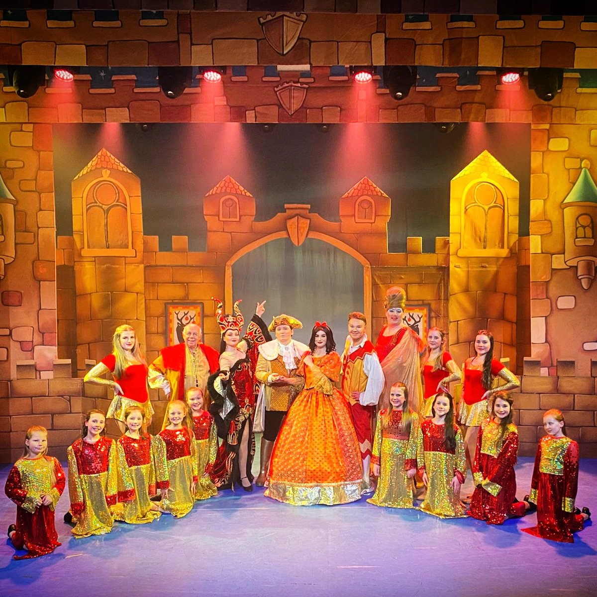 Gary Amos (Actor) (@garyamos1992) on Twitter photo And so <a href="/Trio_Entertain/">Trio Entertainment</a>'s 'Snow White and the Seven Dwarfs' 2024 at the <a href="/TrinityArtsGain/">Trinity Arts Centre</a> has taken its final bow!!! ๐ Thank you to all who ventured to Pantoland!!! ๐ญ #actor #actorslife #theatre #stage #casting #pantomime #panto #trioentertainment #trinityartscentre #gainsborough And so <a href="/Trio_Entertain/">Trio Entertainment</a>'s 'Snow White and the Seven Dwarfs' 2024 at the <a href="/TrinityArtsGain/">Trinity Arts Centre</a> has taken its final bow!!! ๐ Thank you to all who ventured to Pantoland!!! ๐ญ #actor #actorslife #theatre #stage #casting #pantomime #panto #trioentertainment #trinityartscentre #gainsborough
