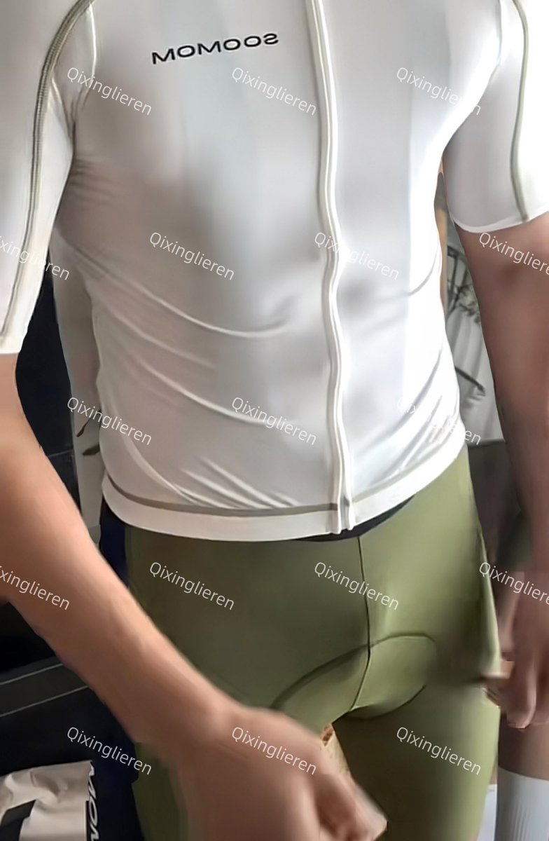 冬天不仅骑车
还要骑N
#cycling
#cyclist 
#骑行服 
#紧身 
#骑行 
#公路车