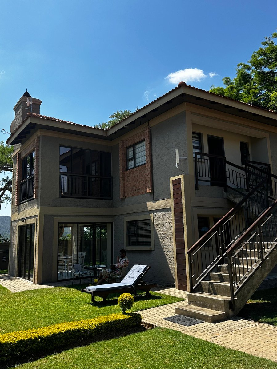 Mtpatourism's tweet photo. Start 2025 with visiting the Rovy Villas Guesthouse which is a highly recommended with a self-catering option.

The guesthouse offers guests a choice of luxurious, upmarket self-catering accommodation in chalets with secure parking, braai facilities, and a laundry service. https://t.co/1jedzehDY6