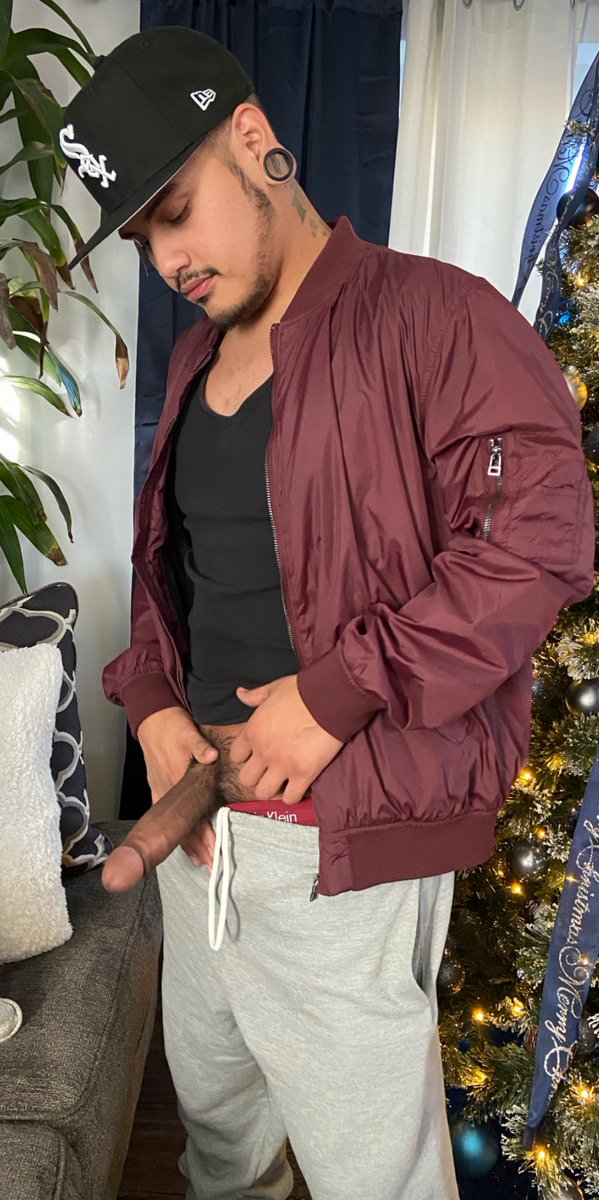 onlyfansx9x26x's tweet photo. Repost: if you would get on your Knees &amp; Start Sucking My DICK😈💦

⚡️ Drop Your Best Dick Picture ⚡️ https://t.co/5ukDuW98PM