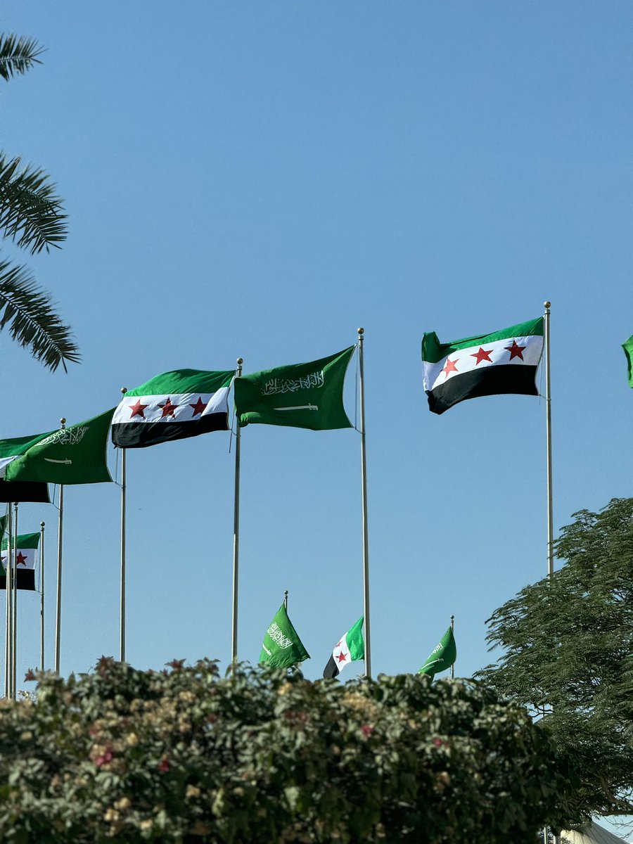 s_78ss's tweet photo. سعدت بالمشاركة اليوم في التغطية الخاصة لاستقبال سمو وزير الخارجية الأمير #فيصل_بن_فرحان لوزير خارجية الإدارة السورية الجديدة أسعد الشيباني في مقر الوزارة في #الرياض. 

كل الأماني للأشقاء في سوريا بالأمن والاستقرار والازدهار❤️.

#دمشق #المملكة_العربية_السعودية https://t.co/SwoWa9c2Pb