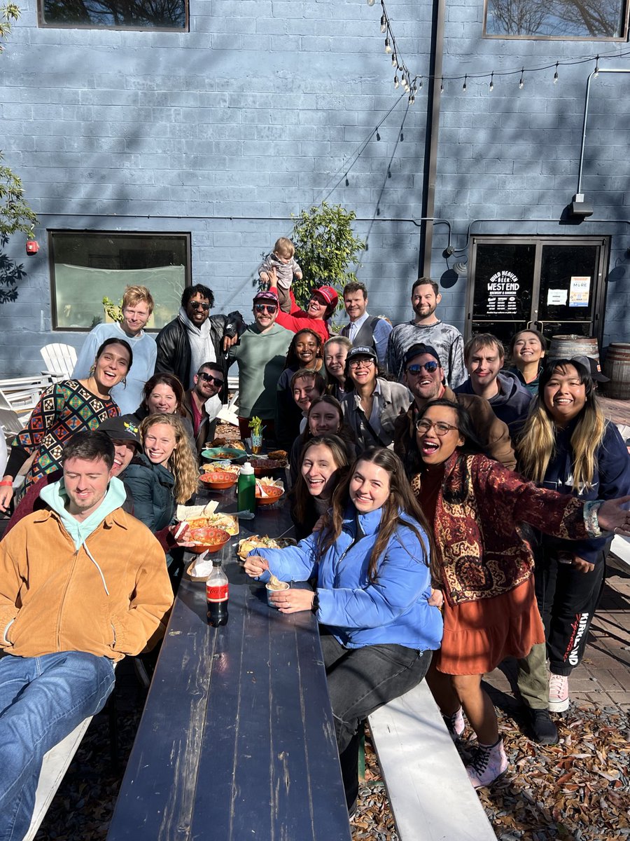 Leah Tsinajinnie (@thetissilent) on Twitter photo Ringing in 2025 with a fun crew at a brunch buffet ๐ฅ๐ #fullheart #fullbellies Ringing in 2025 with a fun crew at a brunch buffet ๐ฅ๐ #fullheart #fullbellies