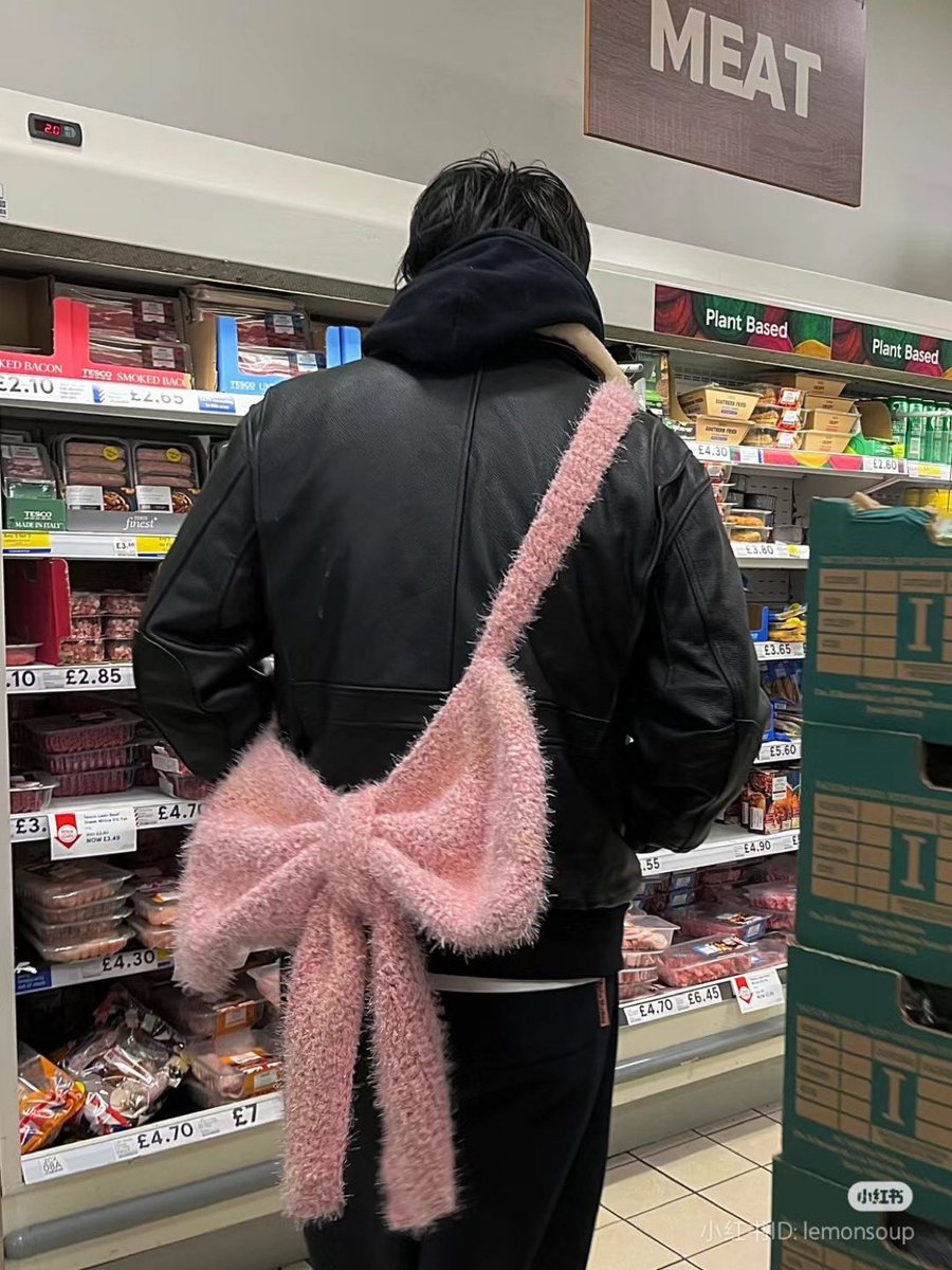 freakikeu's tweet image. who in enhypen?