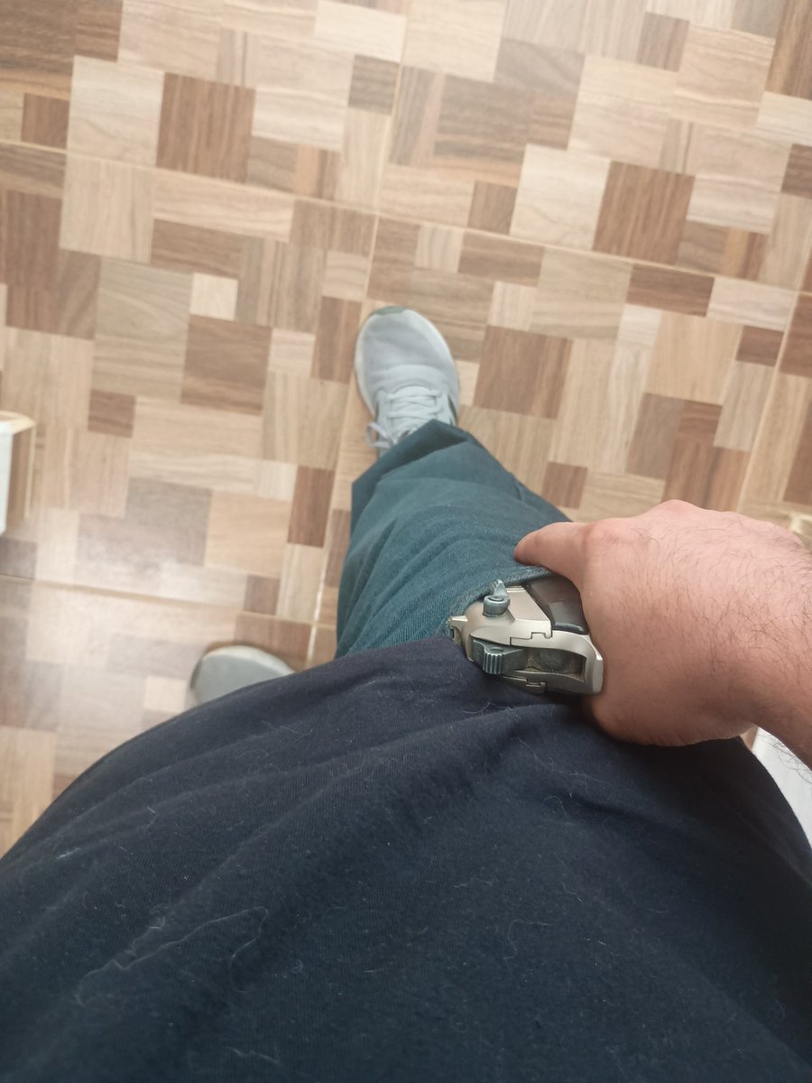 Julian_Libertar's tweet photo. @Libertadyarmas Creo que ya va siendo hora de cambiar de tennis #LegitimaDefensa #PorteLegal #SinBurocracia #VivaLaLibertad https://t.co/E1LjflLyWr