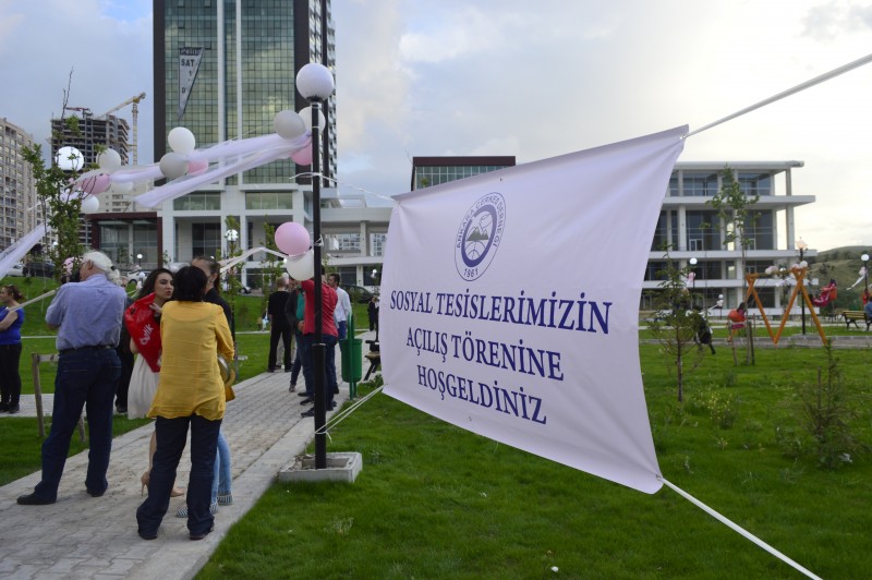 #cerkesderneginedokunma
Verdiğiniz sözler nereye gitti?
<a href="/hcanguner/">Hüseyin Can Güner</a> <a href="/cankayabelediye/">Çankaya Belediyesi</a>