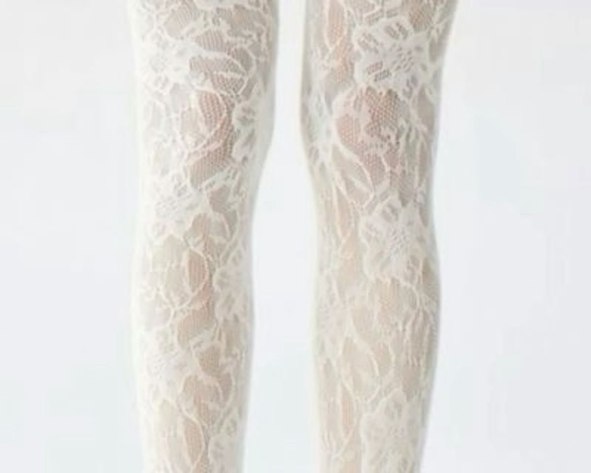 intricate tights have a chokehold on me