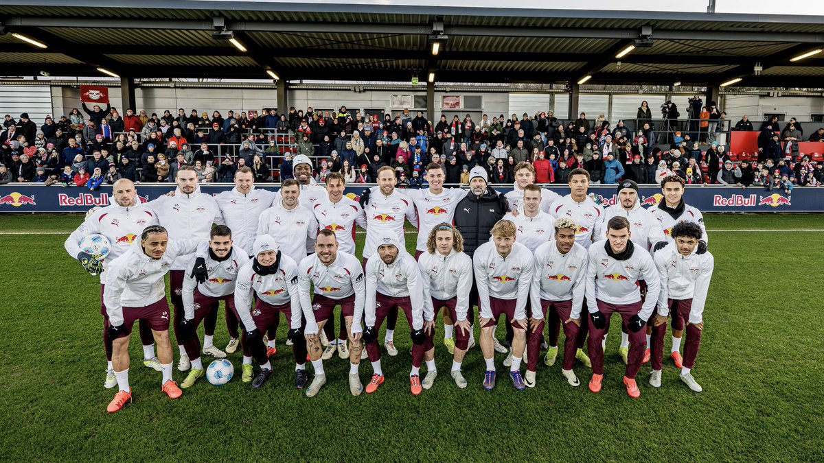 Erstes Training in 2025! Ich hoffe ihr seid gut ins neue Jahr gekommen! ⚽️ #DieRotenBullen