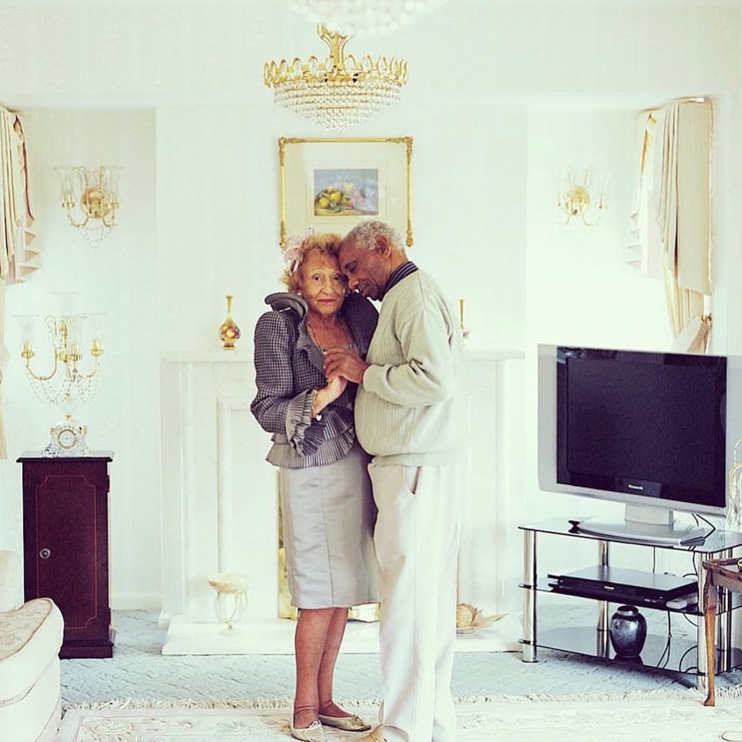 HistoryInPics's tweet image. "When I told my father I was going to marry Jake he said, ‘If you marry that man you will never set foot in this house again.’⁣
⁣
He was horrified that I could contemplate marrying a black man, and I soon learned that most people felt the same way. The first years of our…