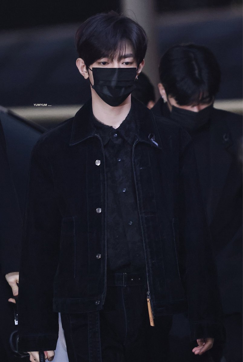 250103

#章昊 #ZHANGHAO #장하오 #ジャンハオ #ZEROBASEONE #제로베이스원 #ZB1