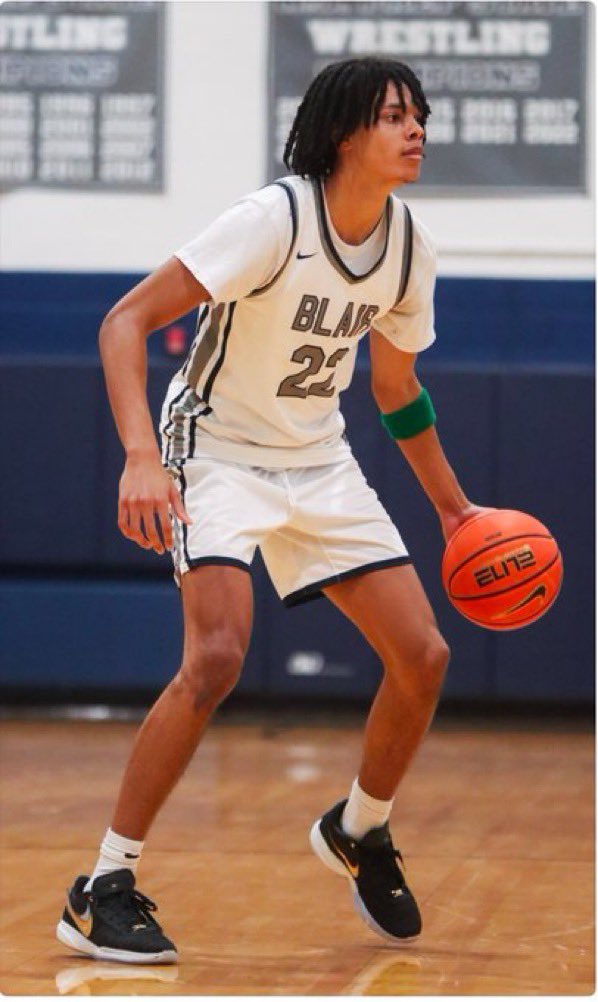 A a s i m S u l l i v a n📈 (@aasimsullivan) on Twitter photo 6’6 ‘25 Wing Brendan Oliver <a href="/BrendanOliver15/">Brendan Oliver</a> of <a href="/BlairAcademyMBB/">Blair Academy (NJ) Men’s Basketball</a> has been an essential piece for Blair’s successful start to the season. He is a two way player , that pursues the ball relentlessly on defense and uses his athleticism and off ball movement to get the job done in 6’6 ‘25 Wing Brendan Oliver <a href="/BrendanOliver15/">Brendan Oliver</a> of <a href="/BlairAcademyMBB/">Blair Academy (NJ) Men’s Basketball</a> has been an essential piece for Blair’s successful start to the season. He is a two way player , that pursues the ball relentlessly on defense and uses his athleticism and off ball movement to get the job done in