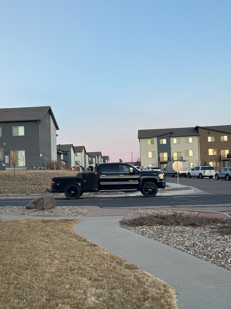 southeastbound's tweet photo. @CSPDPIO @LARPUpdatesmedi @MayorofCOS Can the residents at Eastside Landing where the news crews and FBI are get some police presence please? Too many lookie Lou’s and people stopping in the middle of the street https://t.co/odj0iby6FK