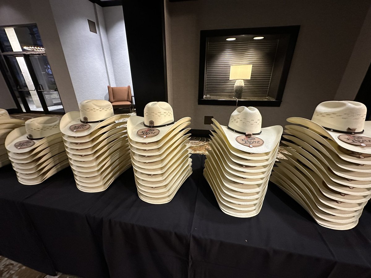 gracemlaw4's tweet image. The cowboy hats are ready for the #MSUBobcatsFB team arrival at the hotel!