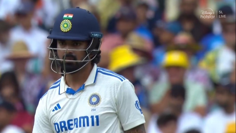 Svnk28's tweet photo. Rahul Gone!
Ind : 11-1 https://t.co/Az172Ps0og