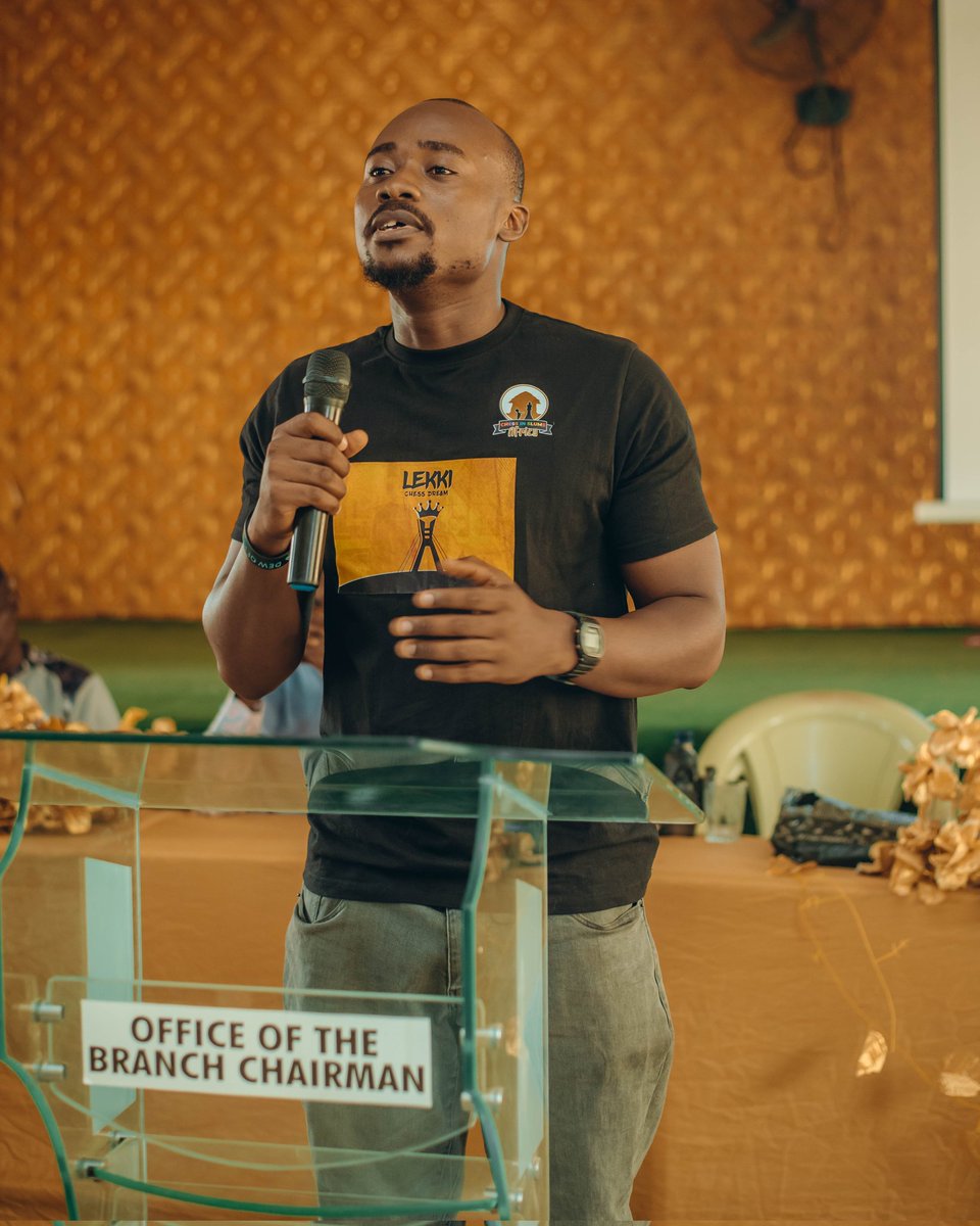 KingFkd's tweet photo. Mrs. Islammiyat Ajibode; my aunty, Mujidah Mojeed-Sanni; my family, MAAS and friends, Mr.Adekunle Emmanuel,  Mr. Onubogu John, Mr. Aina Alexander, Mr. Solomom Usuanlele, Miss Confidence Ojiaku and others for their unwavering love, support, and belief in me. Happy birthday to me! https://t.co/7KAENktdhB