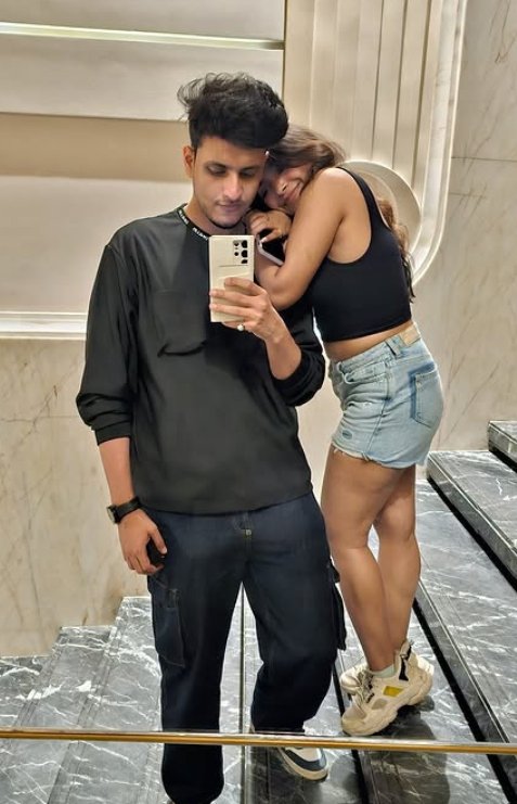 PradipBoo's tweet photo. Preeeeeeeeeerrrrettiest picture on internet today..
#nischaymalhan #abhishekmalhan
#abhiya ,#ruchikarathore https://t.co/K8CrTiIT03
