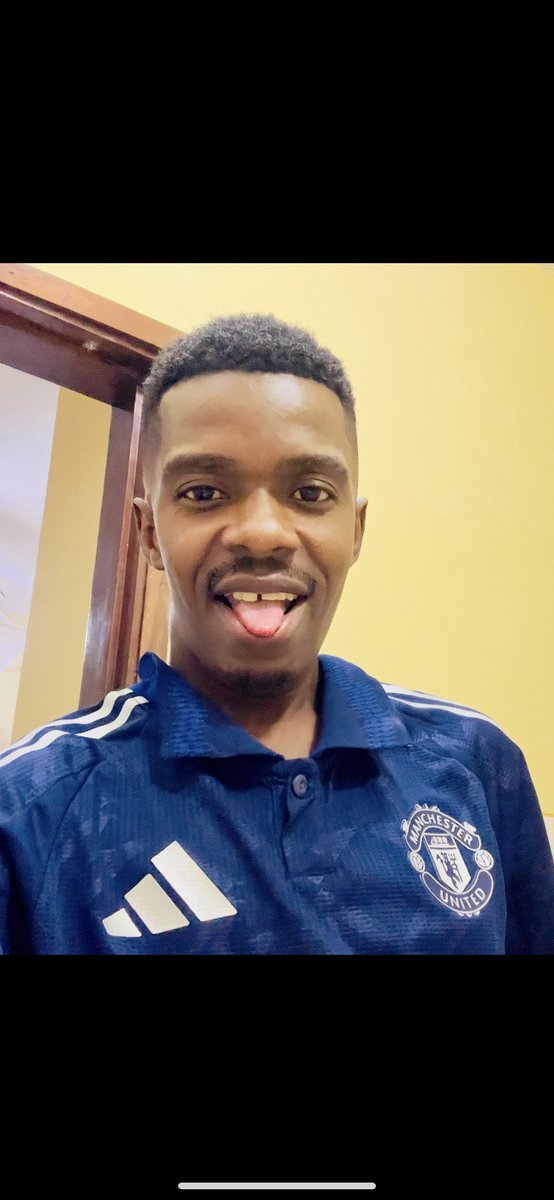 Tchekela's tweet image. Gap teeth siikhala pa mbali ichi mchigwelu😏😂😂