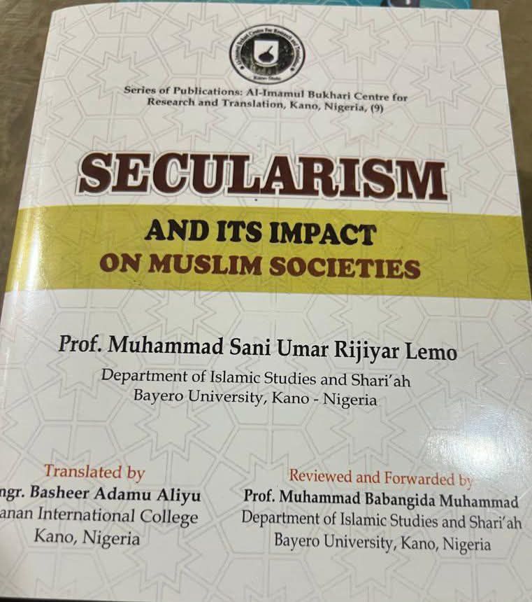 Muna sanar da 'yan'uwa tare da yi musu albishir cewa, cikin kaddarawar Allah (SWT) an fassara littafin Malam (H) mai suna:
العلمانية وأثرها في المجتمع الإسلامي
Ga wanda yake nema zai iya tuntuɓar wadannan lambobi kamar haka:   
+2349032561561  +2348105369569
+2348039375380