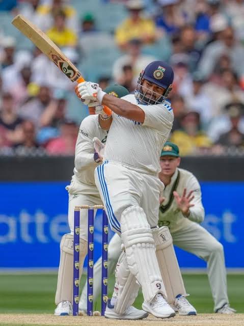 Svnk28's tweet photo. Tomorrow: India vs Australia at Sydney! 🏏

No Test win for India at Sydney in 45 years.

Smith averages 100.00 vs India at Sydney.

Khawaja averages 104.00 at the venue.

Labuschagne averages 81.55 here.

Can India break the streak? 🤔

#INDvsAUS #SydneyTest https://t.co/Ob1Ne7y62B