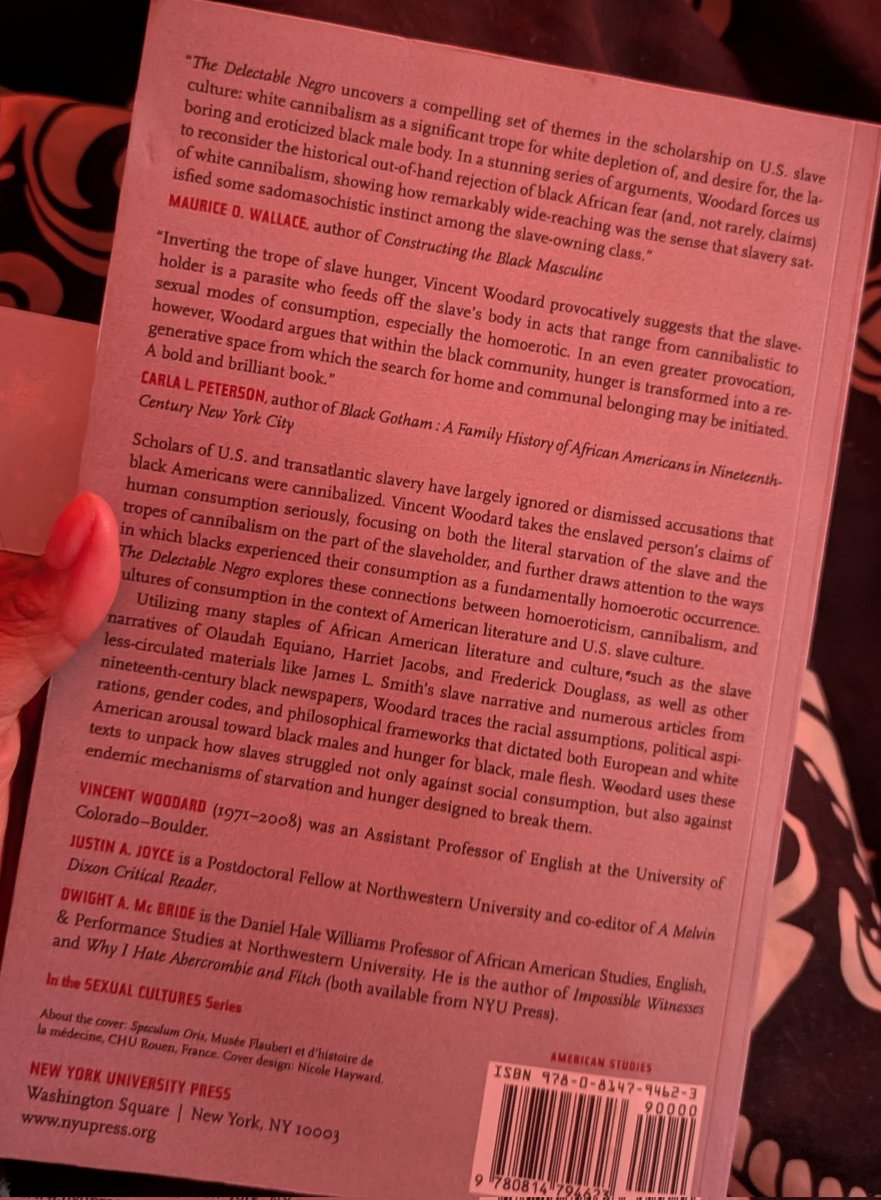 _xSuccuboix_'s tweet photo. @sahsbabiii It is reminding me SPECIFICALLY of the cultural AND physical cannibalism themes of this book, like. No. https://t.co/cWJqKExxFs