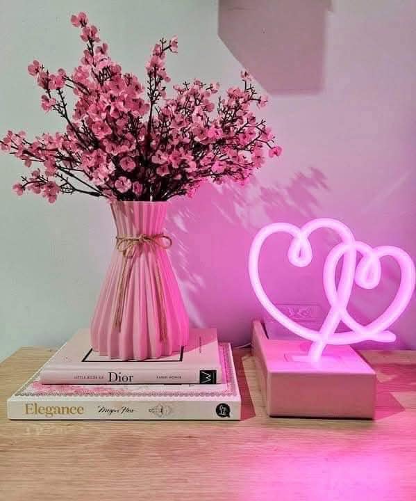 lisainsocal's tweet photo. Warmer "Sweet on You" and Scent of the Month Petals & Peaches! 10% off in the month of January
https://t.co/uR3V6mnCPx
#ValentinesDay #valentines #Peaches #HEARTS #homedecor #sweetsmells https://t.co/PsFzO4RiNB
