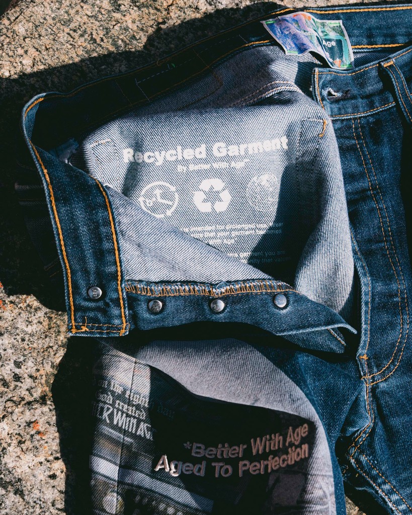maniere_usa's tweet photo. Every piece by Better with Age is truly unique and one-of-a-kind. Up-cycled garments serve as the base of each piece, where no two are ver the same.
Denim Repair Pants by #BetterWithAge:
https://t.co/ZENWtF8GaW https://t.co/jc6mRQIC6L