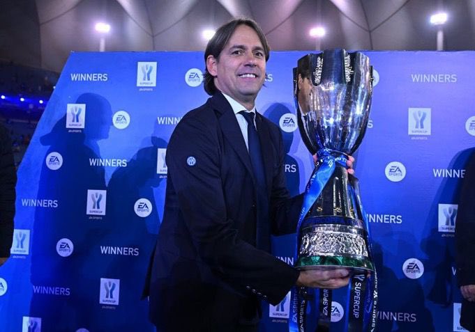 🚨🚨🚨🚨🚨🚨🚨🚨🚨🚨🚨

تاريـخي :

سيميوني انزاغي يصبح أول مدرب في تاريخ كأس السوبر الايطالي يتأهل إلى النهائي - 4 مرات متتالية 🥇🇮🇹