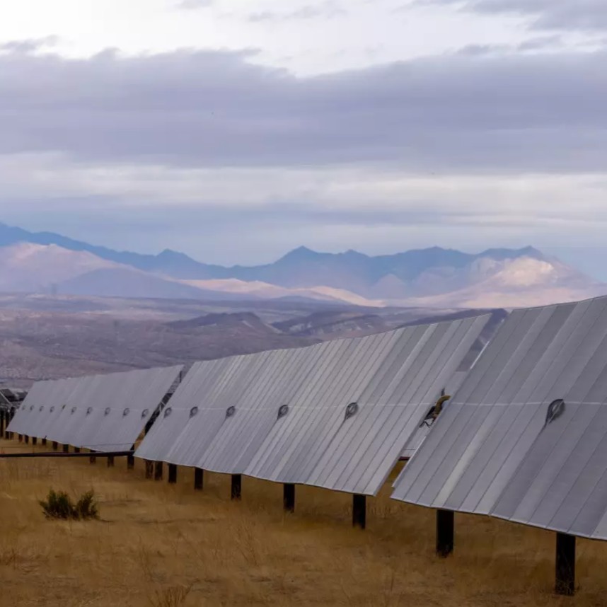 The state of California would have no chance of achieving its #cleanenergy goals without Kern County, where more than 150,000 acres of #solar and #windfarms have been built. #AuroraSolar lat.ms/4gYRWKL