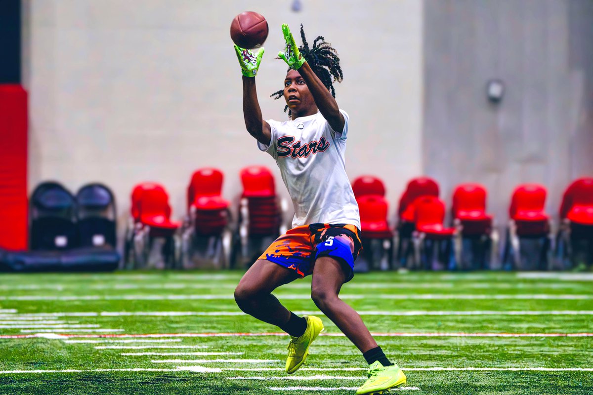 👀”Now &amp; 🔮Future: 2 QBs &amp; 2 WRs”
<a href="/raisingchamps_/">Raising Champions</a>  <a href="/PhotoThreat/">TripleThreatPhoto</a> 

📸More Pictures That Tell Stories….

<a href="/raisingchamps_/">Raising Champions</a> is giving QBs &amp; WRs great opportunities to advance their skillset for their respective teams &amp; build chemistry along the way!

📸Here are 2 QBs &amp; 2 WRs to