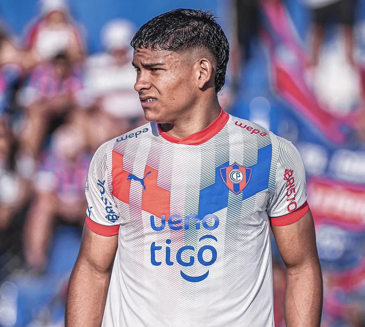 DeadlineDayLive's tweet photo. 🚨 Diego León’s agent has confirmed that the player will travel to Manchester in the next few days to undergo his Manchester United medical.

(Source: @BrunoPont) https://t.co/9bsSejRt7D