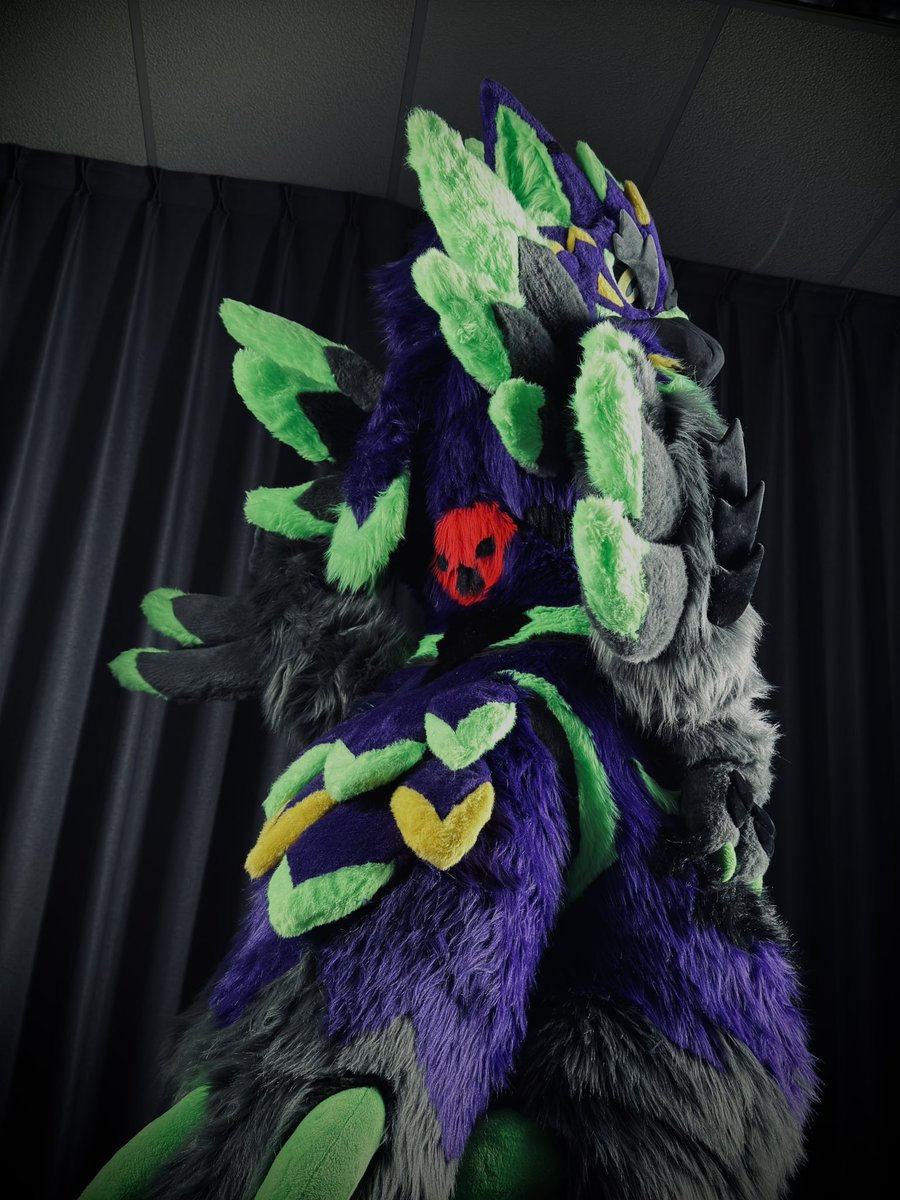 CooroWolf's tweet photo. 2025第一個毛五
📸@DuskonZeon 
#FursuitFriday
#KigurumiKagetsu 
#きぐるみ花月 https://t.co/OFFQvRz3I6