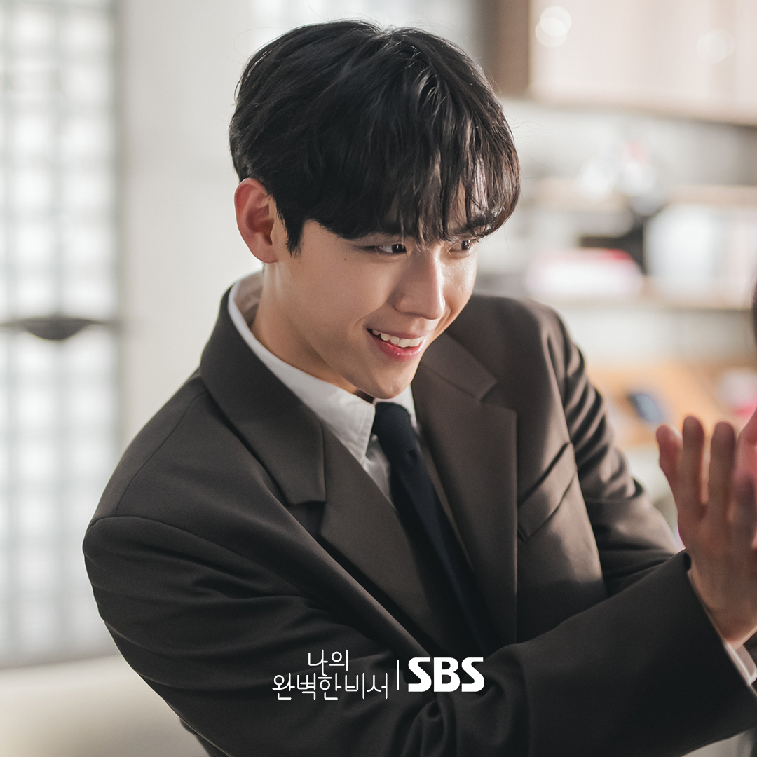드디어 나의 완벽한 비서 첫 방송 D-day 오늘 밤엔 나완비와 함께 해요🙌 SBS 새 금토드라마 <나의 완벽한 비서> ☞ 2025년 1월 3일 [금] 밤 10시 첫 방송...