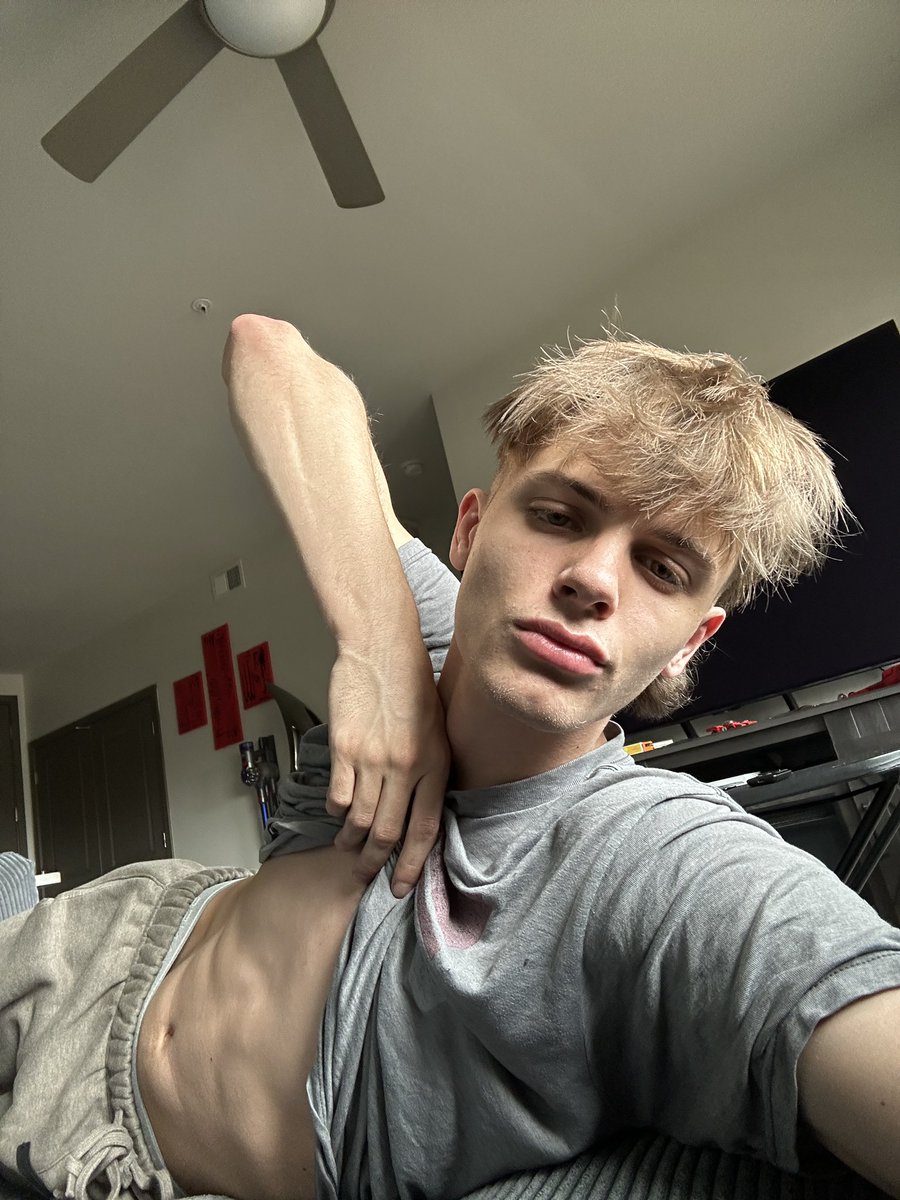 what would you do to me 🙈

onlyfans.com/eddyfo44