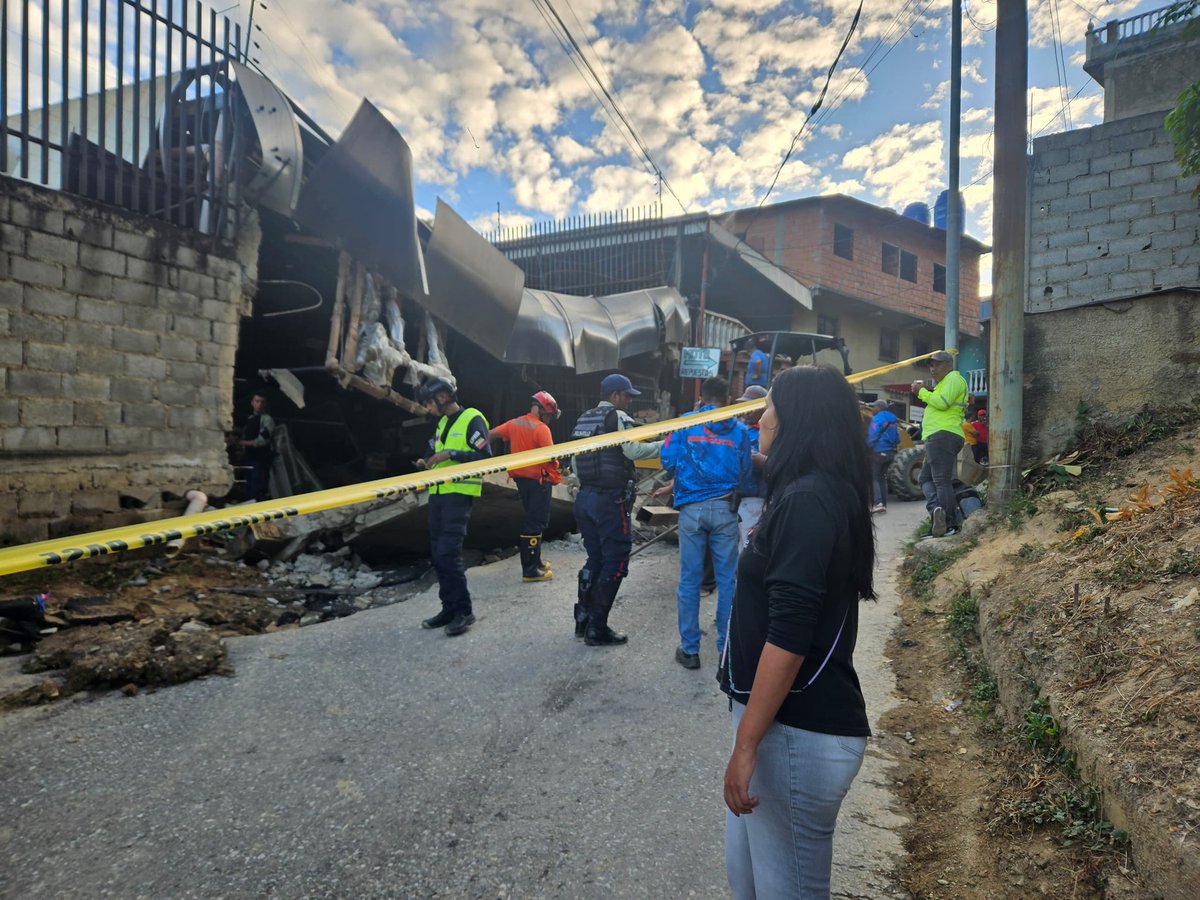 ServiciosElHatillo tweet media