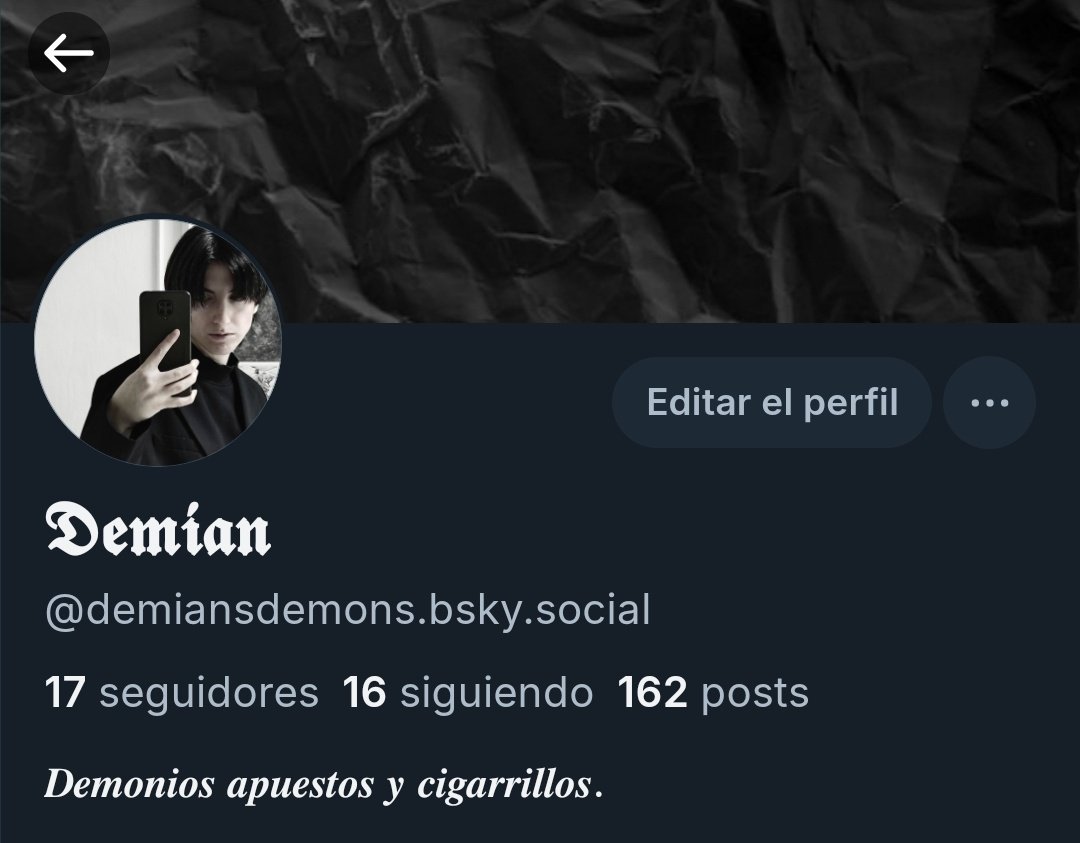 muchomimir's tweet image. Va durísimo mi perfil de la mariposa azul.