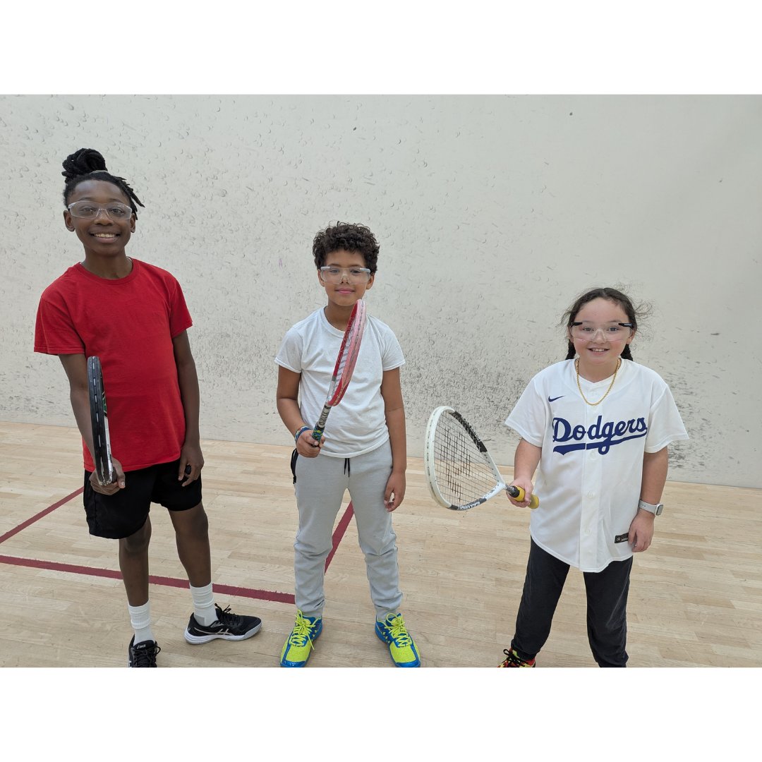 streetsquash's tweet photo. First day of programming in 2025! Happy New Year! 🌟

#WelcomeBack #Harlem #NYC #Manhattan #NewYorkCity #YouthDevelopment #Academics #School #AfterSchool #CollegeAccess #CollegePrep #SocialWork #MentalHealth #Squash #USSquash #SquashCourt #SquashLife #Squashtime #Community https://t.co/6VqXSW47ky