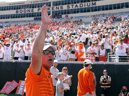 It's the new year, but it's still Transfer Portal Season. #OKState is hosting several prospects this weekend as they look to wrap up their transfer portal class in the winter window. Here's the latest: 247sports.com/college/oklaho…