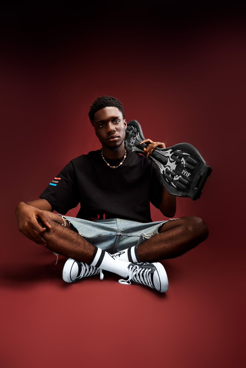 Commercial campaign for ASCENTIA featuring <a href="/Converse/">Converse</a> Back to school.
Photographed by Me!