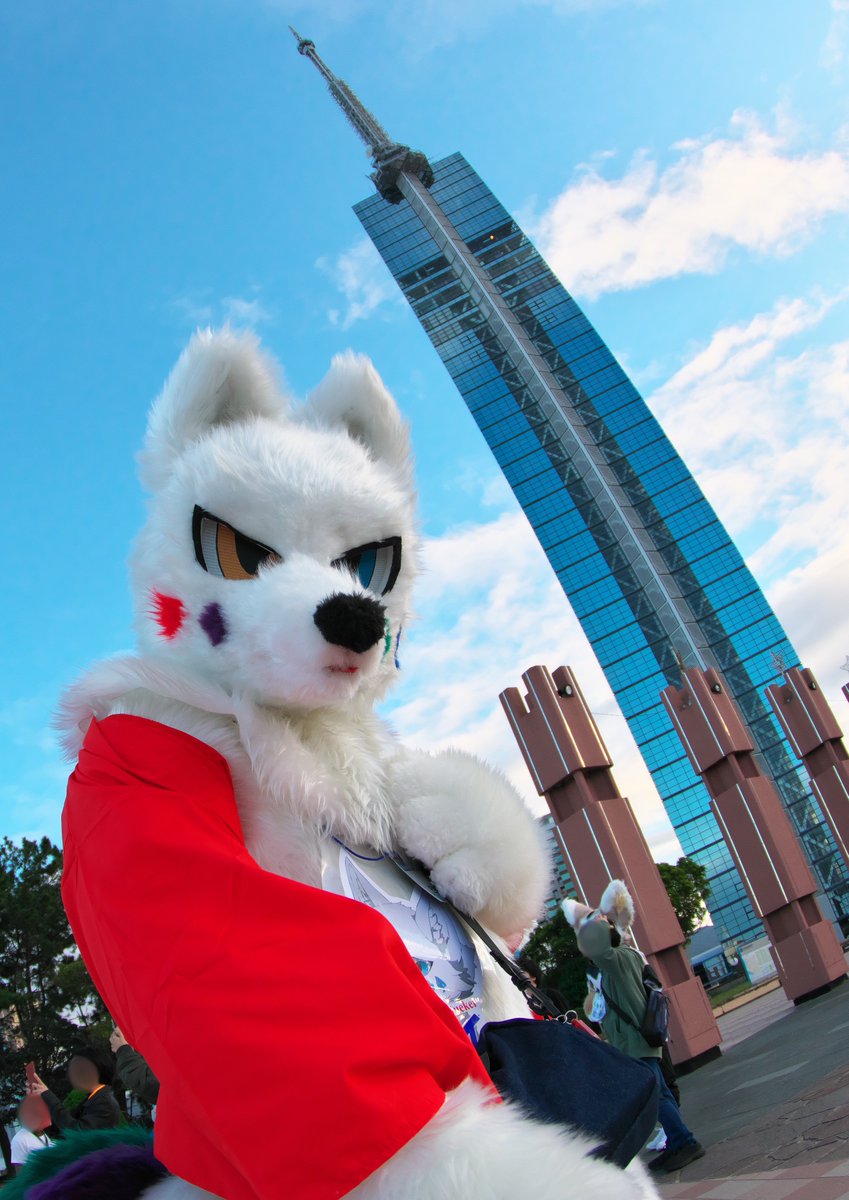 8dai_suekei's tweet photo. 今年初の #FursuitFriday !
📸@Flammie_Gf
#KSF3rd https://t.co/fLi7mnNfVo